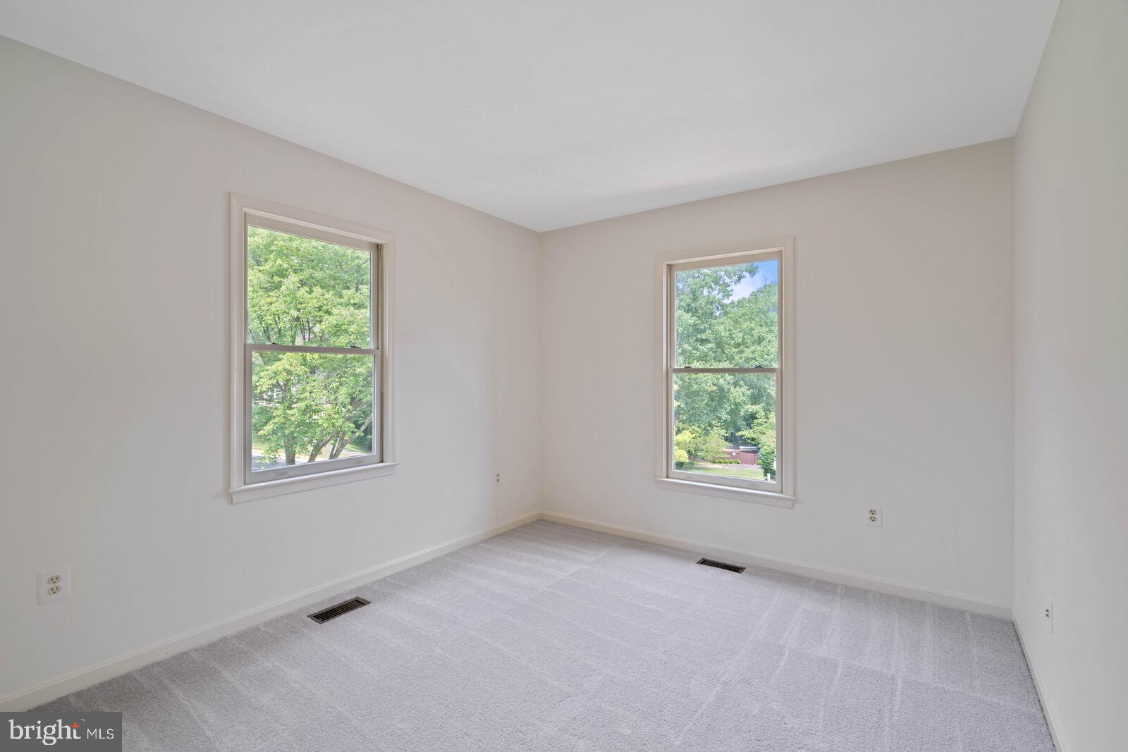 7271 Olde Lantern Way Springfield, VA 22152 - Photo 31 of 44 Bedroom 2