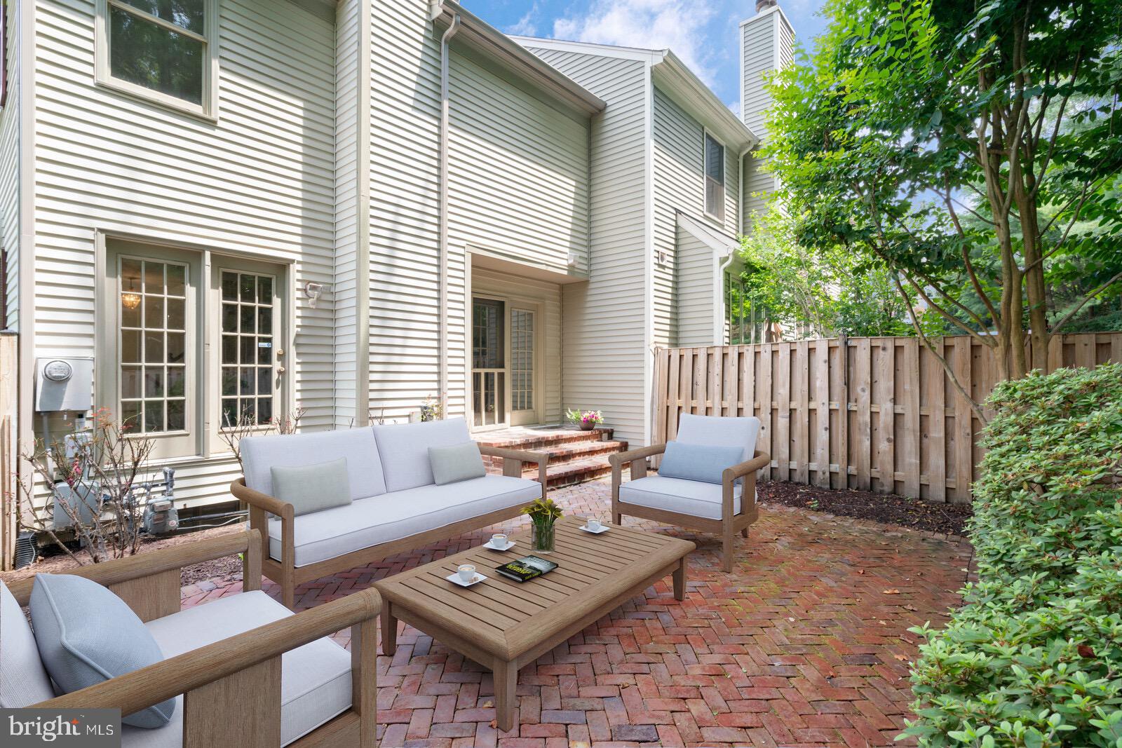 7271 Olde Lantern Way Springfield, VA 22152 - Photo 41 of 44 *VIRTUALLY STAGED* Private Fenced Backyard