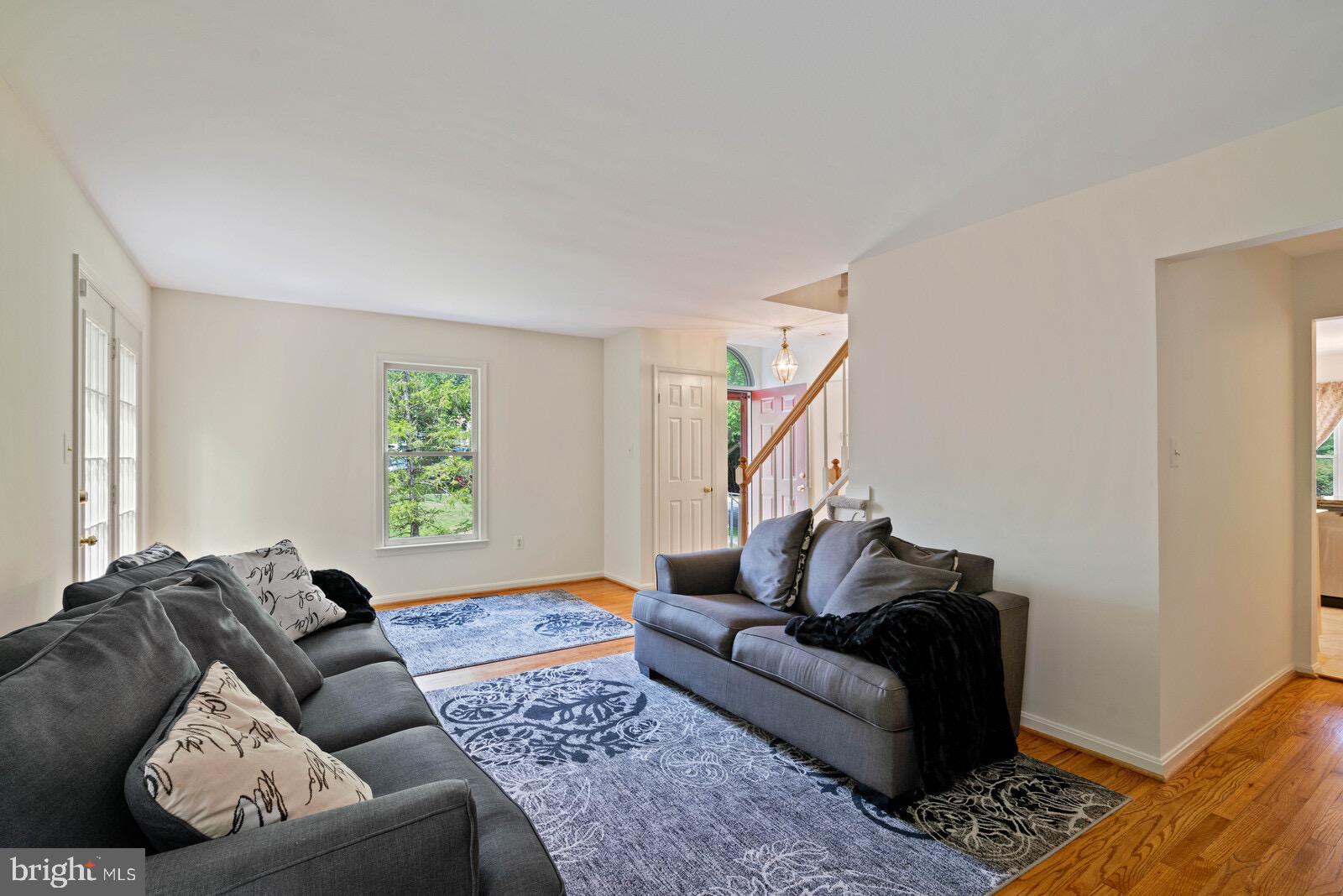 7271 Olde Lantern Way Springfield, VA 22152 - Photo 7 of 44 Gallery Image 7