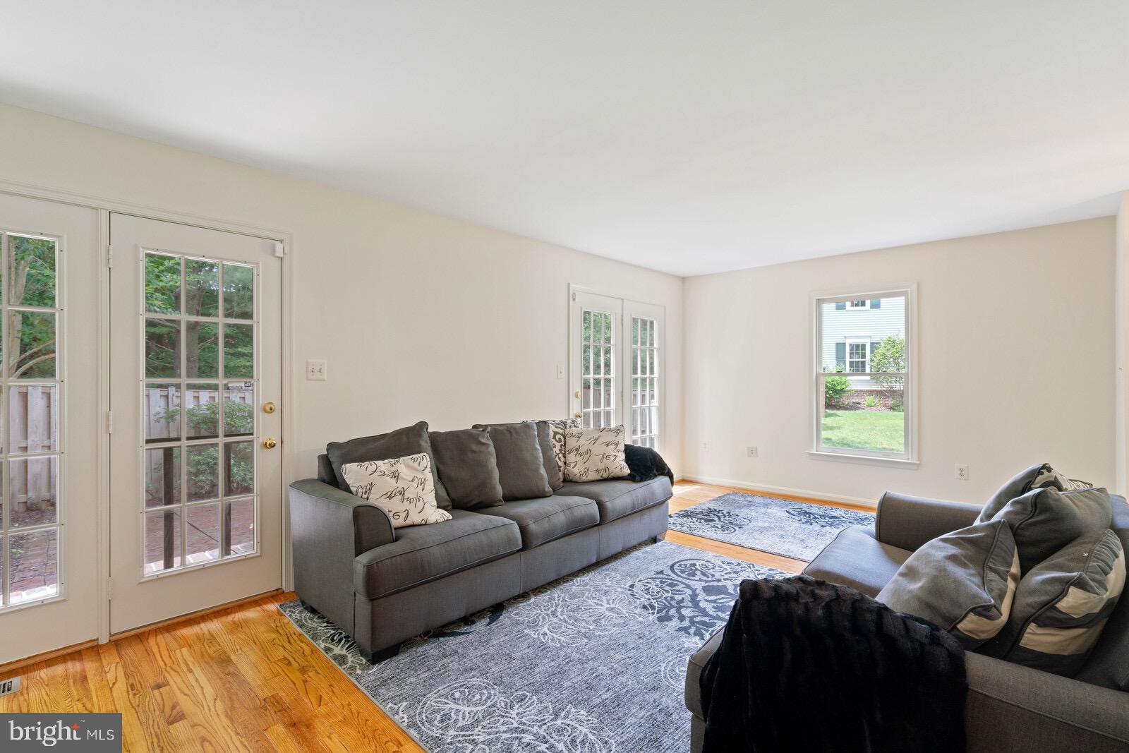 7271 Olde Lantern Way Springfield, VA 22152 - Photo 8 of 44 Walkout to your private fenced patio