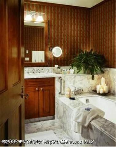 39 Boomerang Road, Unit 8410 INTEREST 9 Aspen, CO 81611 - Photo 6 of 9 5