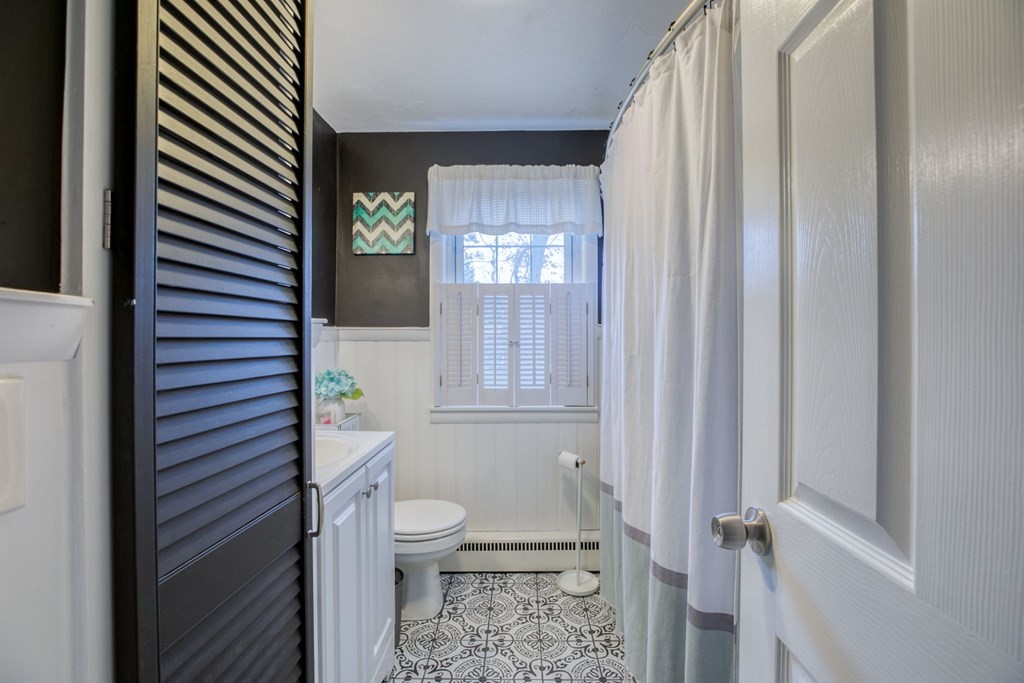 23 Kerry Drive Springfield, MA 01118 - Photo 16 of 24 Gallery Image 16