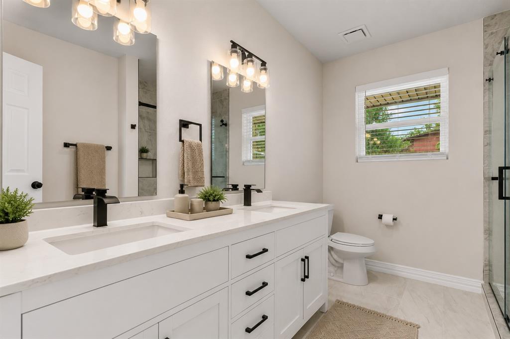 1212 Stevens Ridge Drive Dallas, TX 75211 - Photo 10 of 15 Gallery Image 10