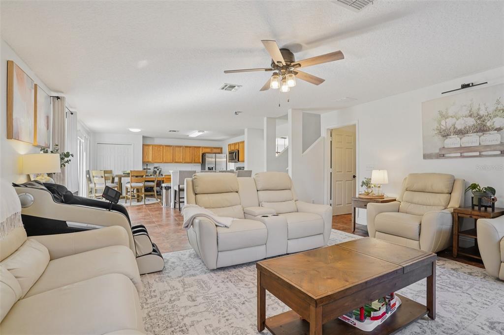 739 Sterling Spring Road Orlando, FL 32828 - Photo 7 of 32