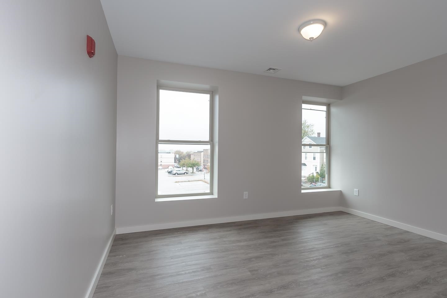 540 Chestnut Street, Unit 11 Manchester, NH 03101 - Photo 11 of 13