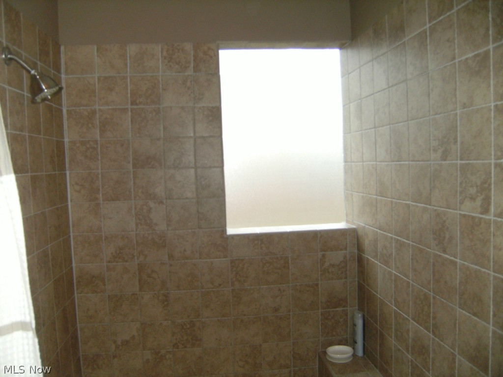 64189 Morrison Road Cambridge, OH 43725 - Photo 6 of 25