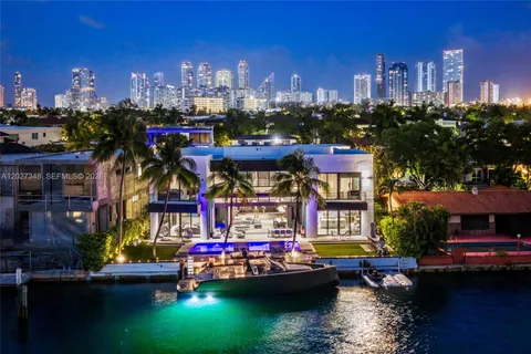 $14,500,000 | 16470 Northeast 30th Avenue, North Miami Beach, FL 33160