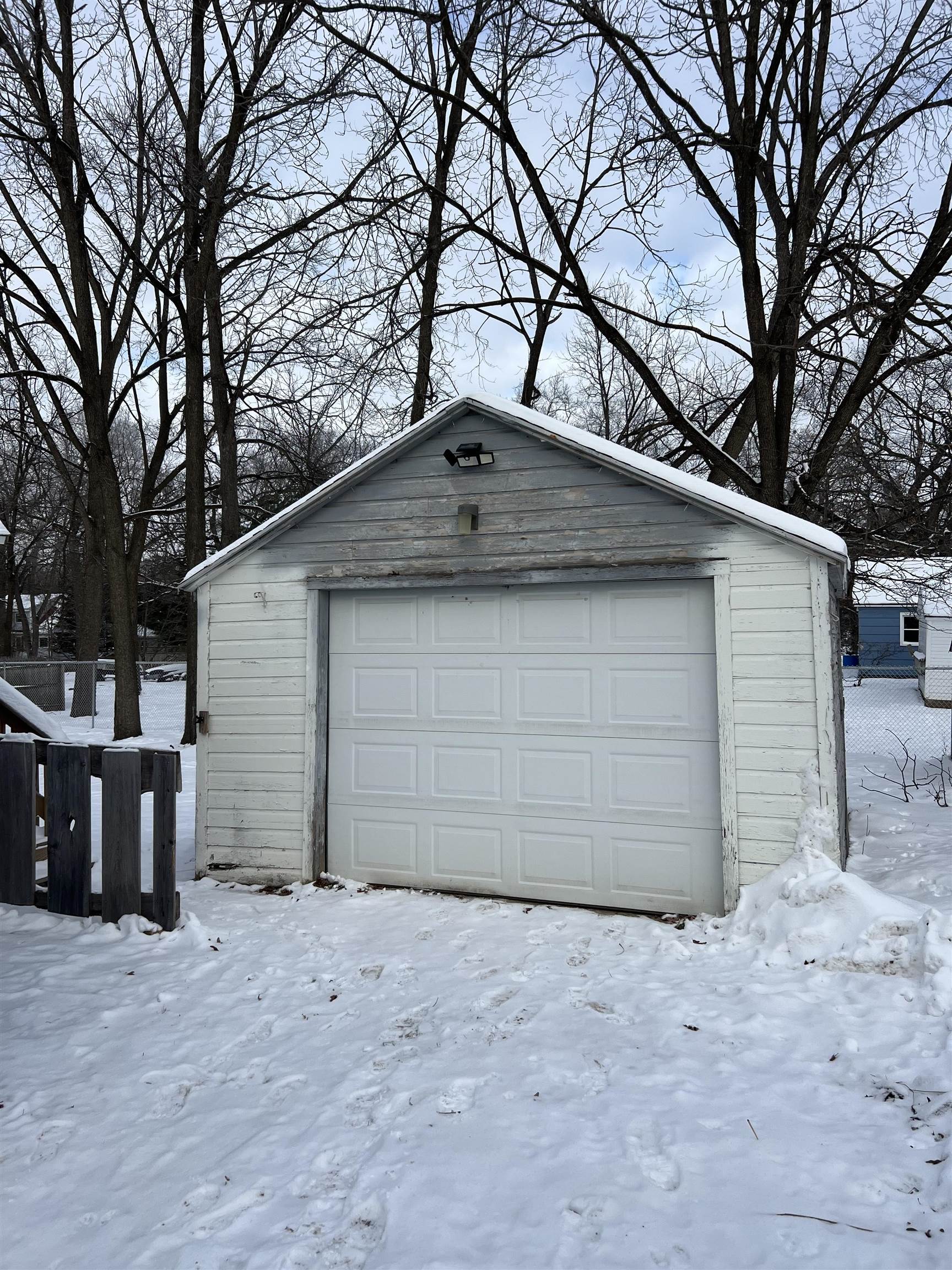 E1592 Murray Lane Waupaca, WI 54981 - Photo 3 of 14