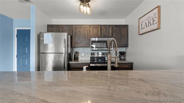 $289,500 | 2500 Bay Point Lane, Unit 643, Osage Beach, MO 65065