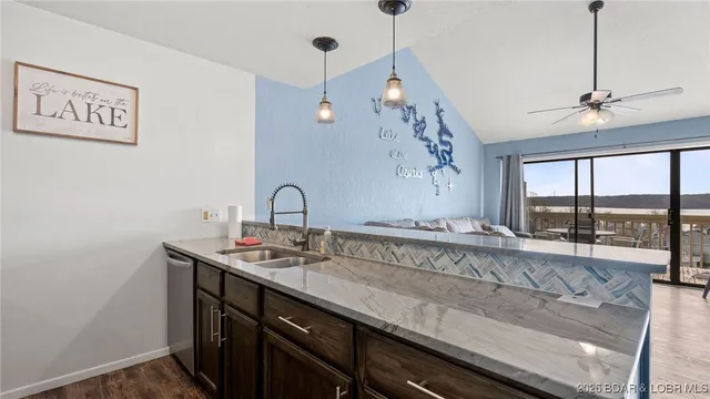 $289,500 | 2500 Bay Point Lane, Unit 643, Osage Beach, MO 65065
