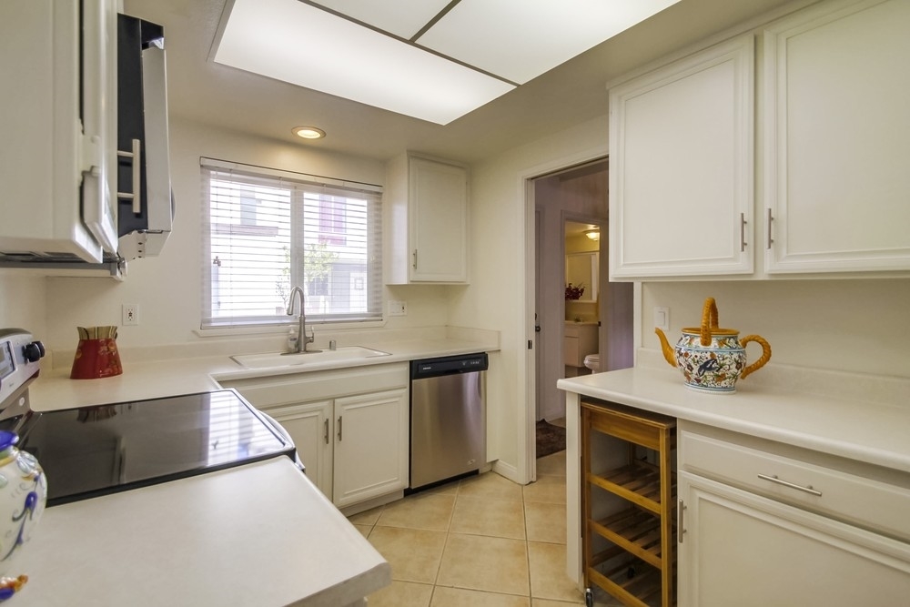 23668 Country Villa Road Ramona, CA 92065 - Photo 10 of 25 Gallery Image 10