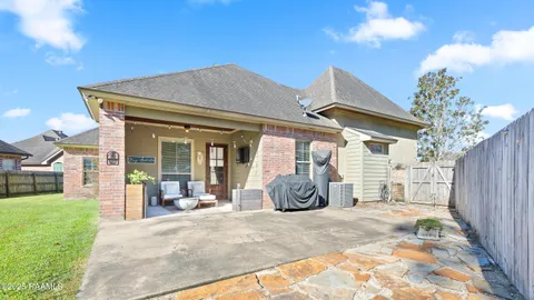 $295,000 | 813 Flambant Drive, Broussard, LA 70518