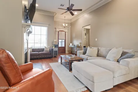 $295,000 | 813 Flambant Drive, Broussard, LA 70518