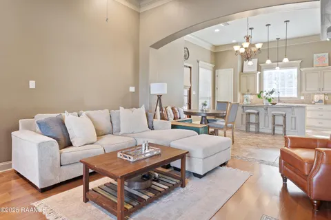 $295,000 | 813 Flambant Drive, Broussard, LA 70518