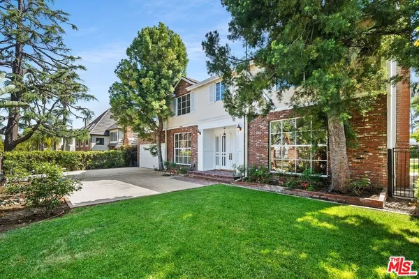 $30,000 | 517 North Elm Drive, Beverly Hills, CA 90210