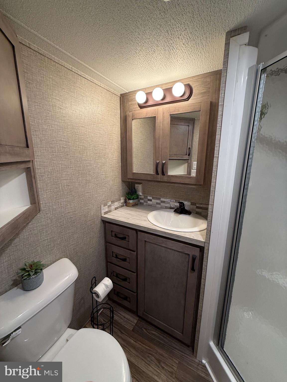 515 Corsons Tavern Road, Unit H27 Ocean View, NJ 08230 - Photo 11 of 20 bathroom