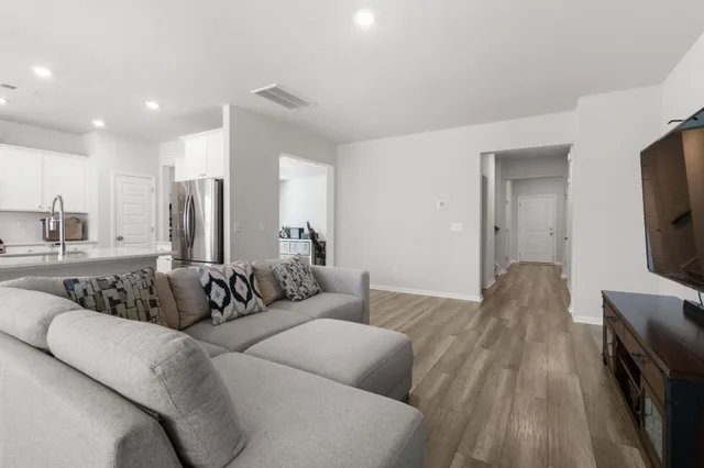 $2,700 | 225 Red Blf Street, Summerville, SC 29483