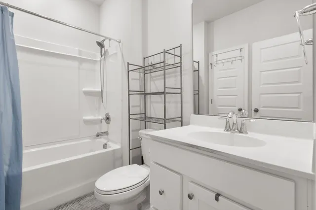 $2,700 | 225 Red Blf Street, Summerville, SC 29483