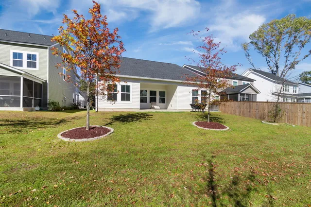 $2,700 | 225 Red Blf Street, Summerville, SC 29483