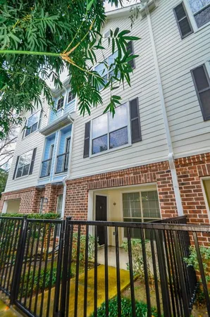 $1,850 | 9200 Westheimer Road, Unit 802, Houston, TX 77063