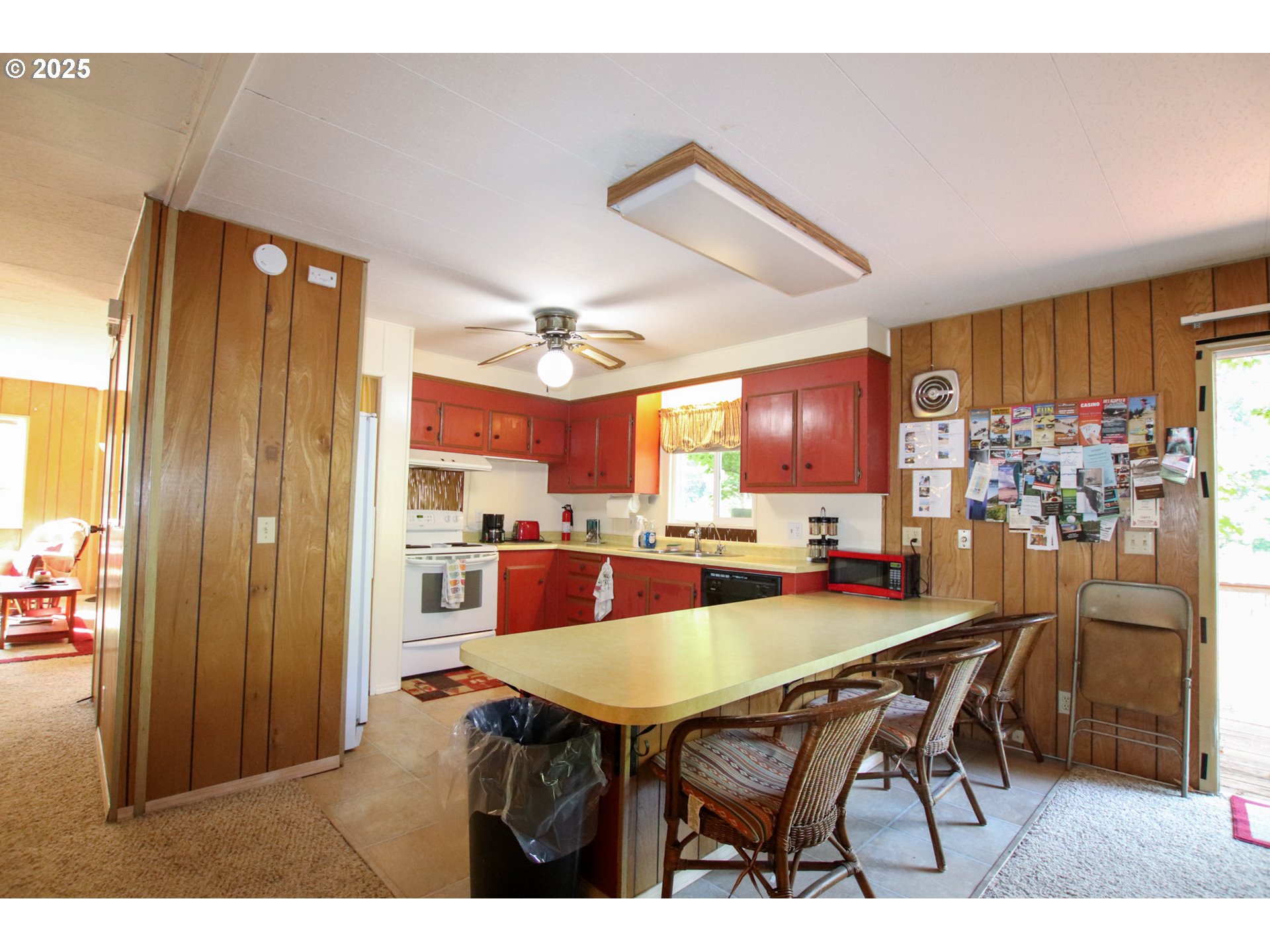 11425 East Mapleton Road Mapleton, OR 97453 - Photo 14 of 36