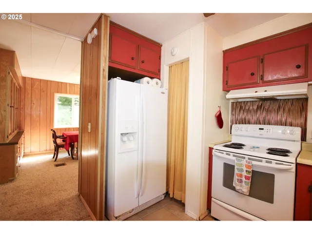 $345,000 | 11425 East Mapleton Road, Mapleton, OR 97453