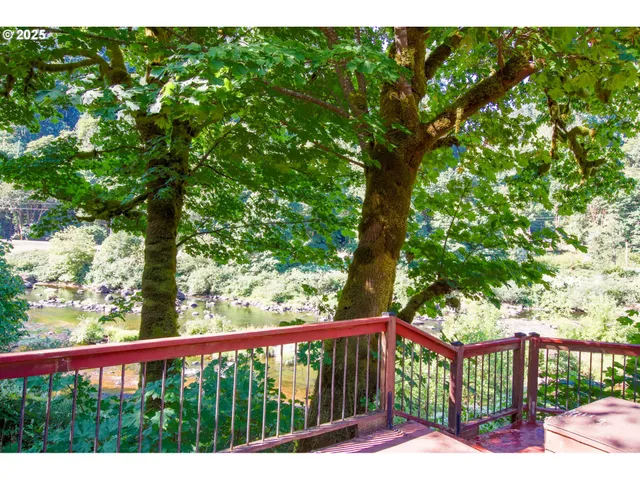 $345,000 | 11425 East Mapleton Road, Mapleton, OR 97453