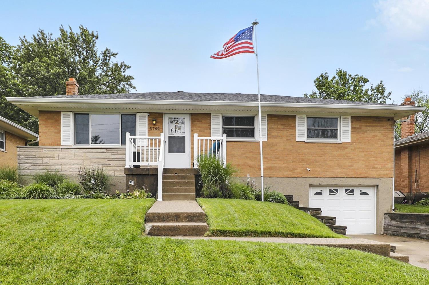 5762 Lawrence Road Cincinnati, OH 45248 - Photo 1 of 30