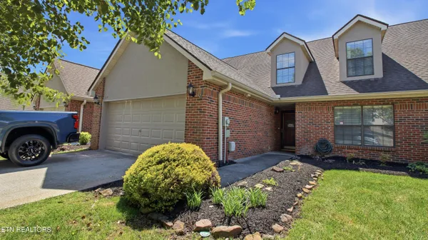 $520,000 | 619 Farragut Commons Drive, Knoxville, TN 37934