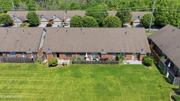 $520,000 | 619 Farragut Commons Drive, Knoxville, TN 37934