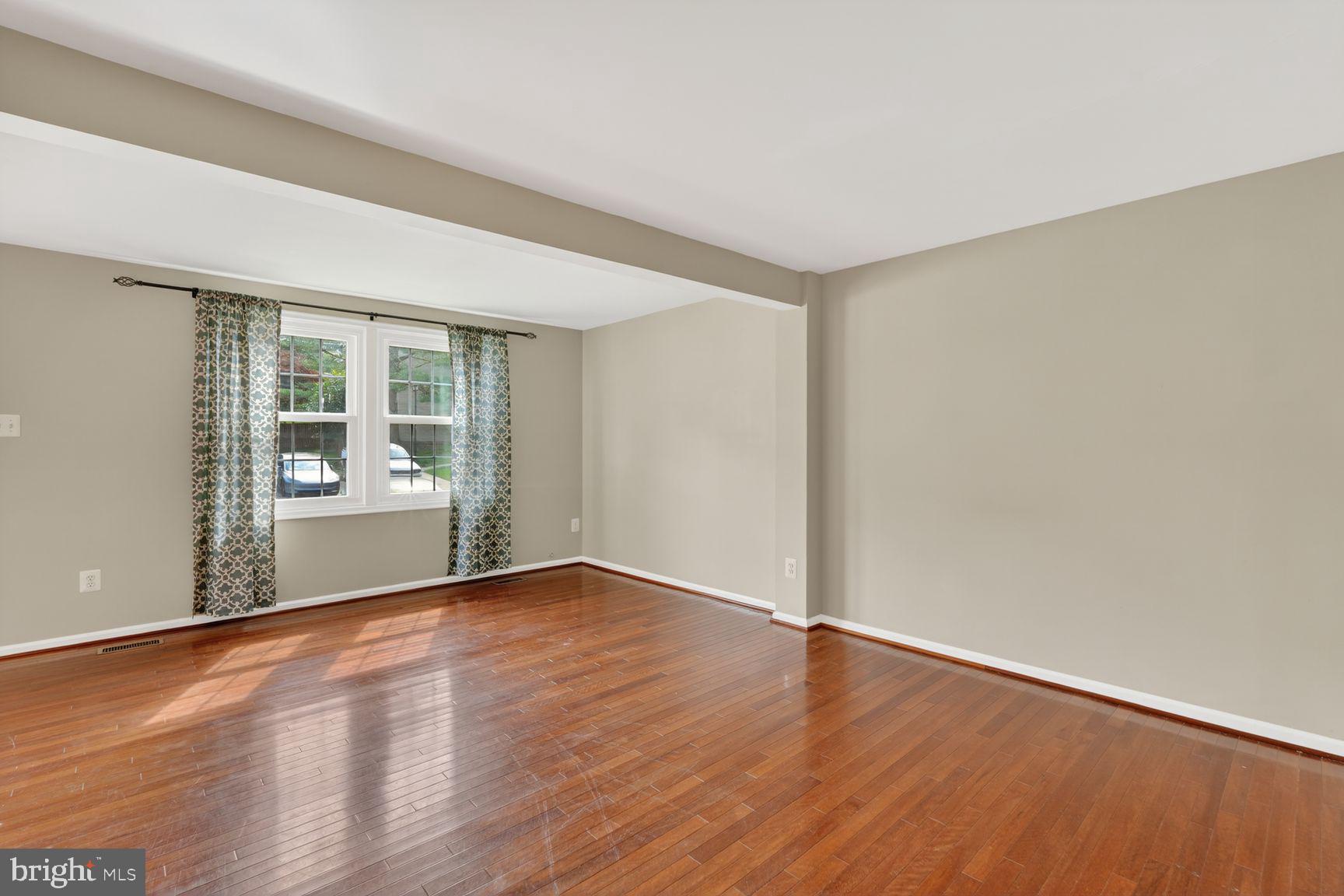 7590 Aspenpark Road Lorton, VA 22079 - Photo 7 of 30