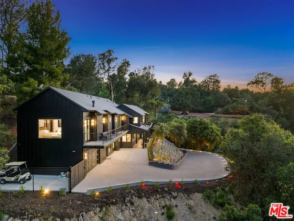 $65,000 | 3140 Coldwater Canyon Avenue, Studio City, CA 91604