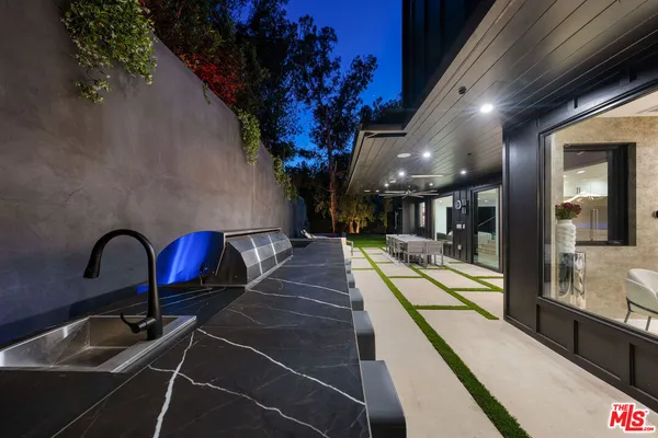 $65,000 | 3140 Coldwater Canyon Avenue, Studio City, CA 91604