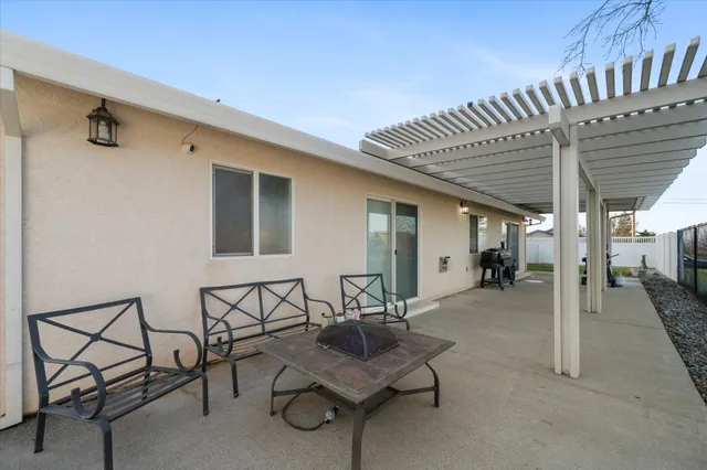 a view of backyard of house
