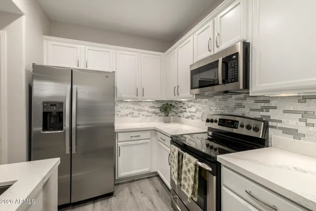 $490,000 | 3935 East Rough Rider Road, Unit 1071, Phoenix, AZ 85050