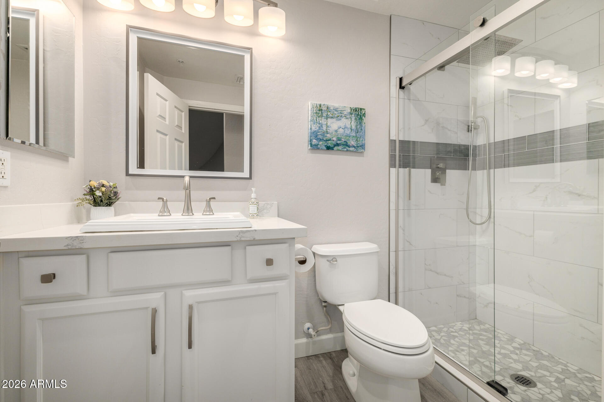 3935 East Rough Rider Road, Unit 1071 Phoenix, AZ 85050 - Photo 22 of 49 Secondary bathroom