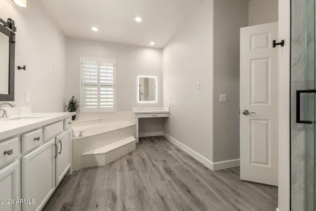 $490,000 | 3935 East Rough Rider Road, Unit 1071, Phoenix, AZ 85050