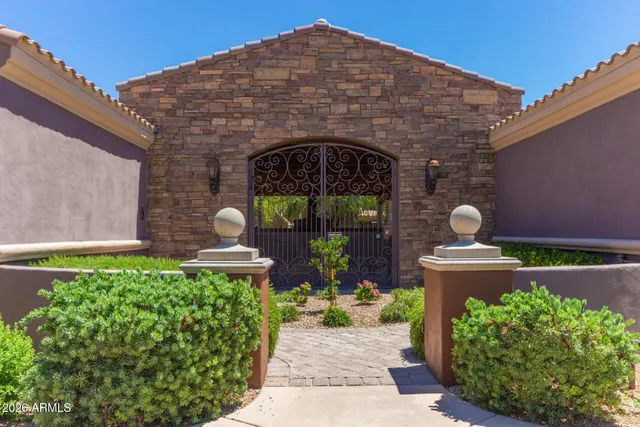 $490,000 | 3935 East Rough Rider Road, Unit 1071, Phoenix, AZ 85050