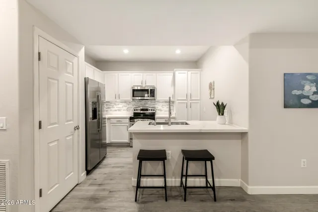 $490,000 | 3935 East Rough Rider Road, Unit 1071, Phoenix, AZ 85050