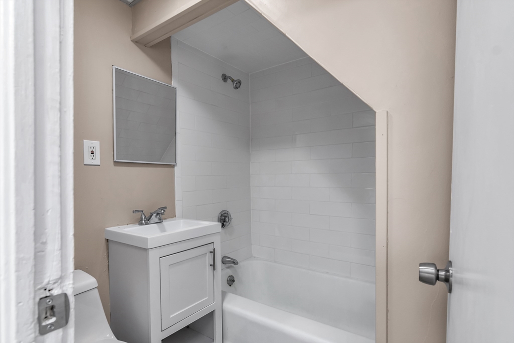 153 Union Street, Unit 1 Lawrence, MA 01841 - Photo 11 of 14