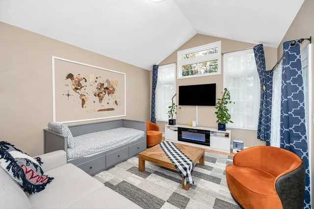 $569,900 | 47 Hanna Circle, Unit 47, Merrimack, NH 03054