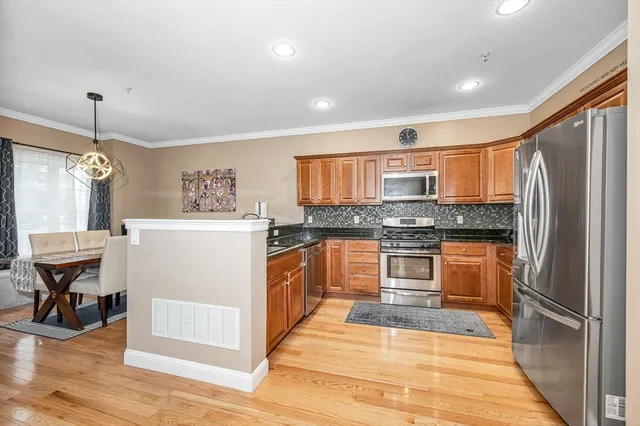 $569,900 | 47 Hanna Circle, Unit 47, Merrimack, NH 03054