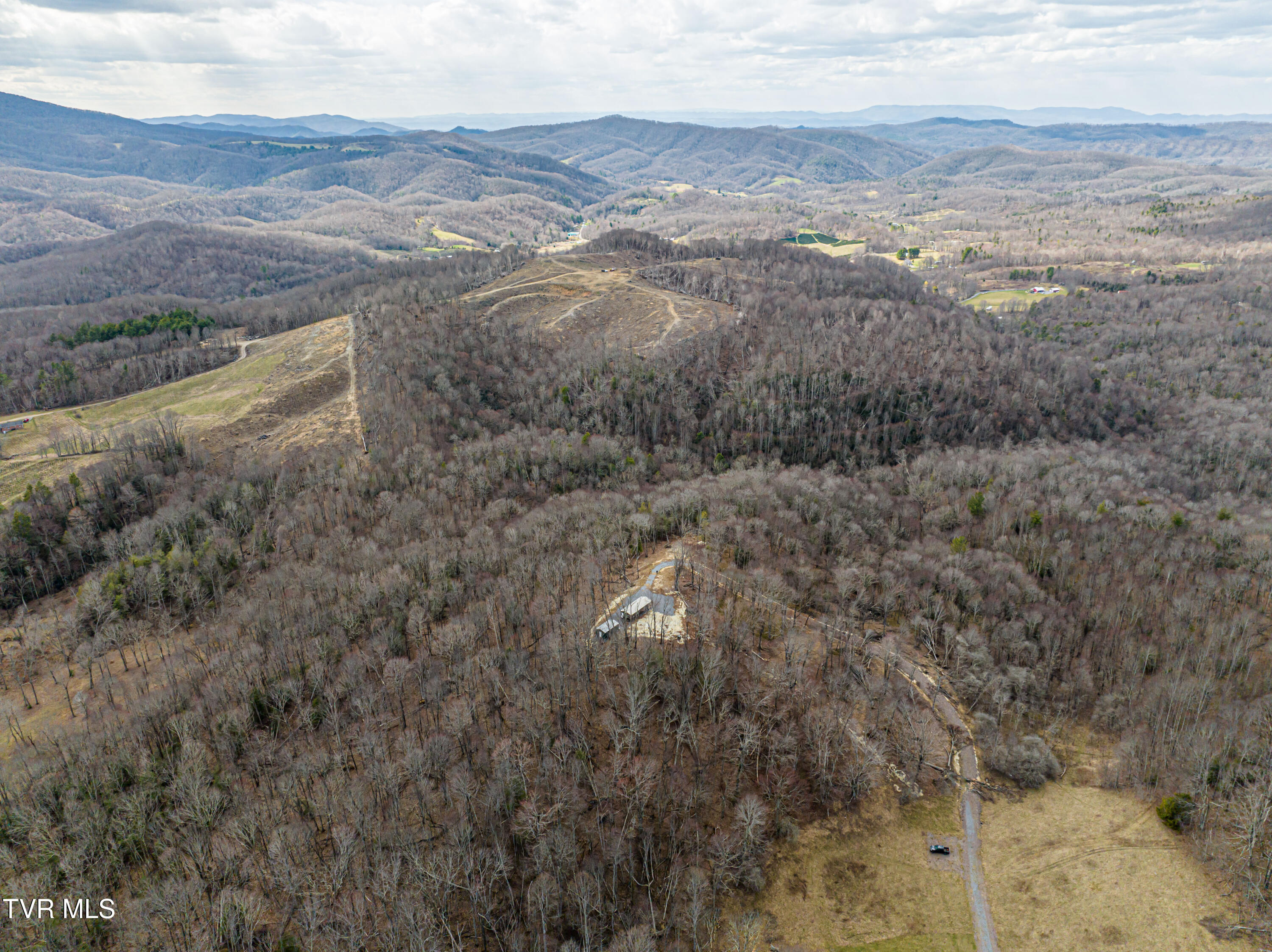 108 Whitetop Gap Road Damascus, VA 24236 - Photo 1 of 39 Whitetop Gap-21