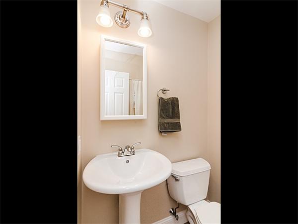 1192 Trapelo Road Waltham, MA 02451 - Photo 7 of 20 Gallery Image 7