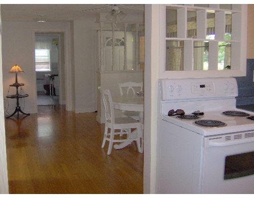 27 Chalmers Street Springfield, MA 01118 - Photo 3 of 15