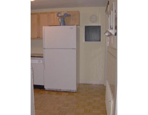27 Chalmers Street Springfield, MA 01118 - Photo 5 of 15