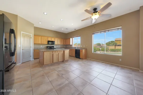 $784,000 | 8232 West Crocus Drive, Peoria, AZ 85381