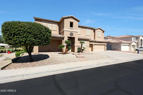 $784,000 | 8232 West Crocus Drive, Peoria, AZ 85381