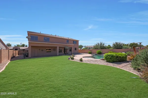 $784,000 | 8232 West Crocus Drive, Peoria, AZ 85381