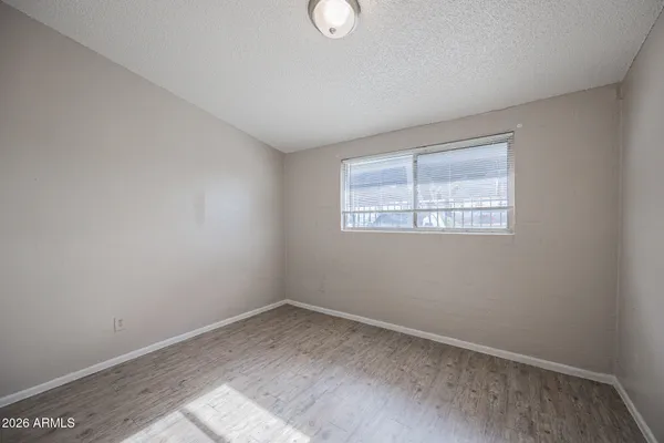 $895 | 2123 West Devonshire Avenue, Unit 9, Phoenix, AZ 85015